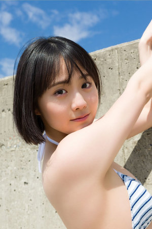 人碰人摸人爱免费视频